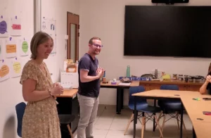 Organisme de formation en communication Hybride et Paillette – intervention animée par Ewen et Virginie